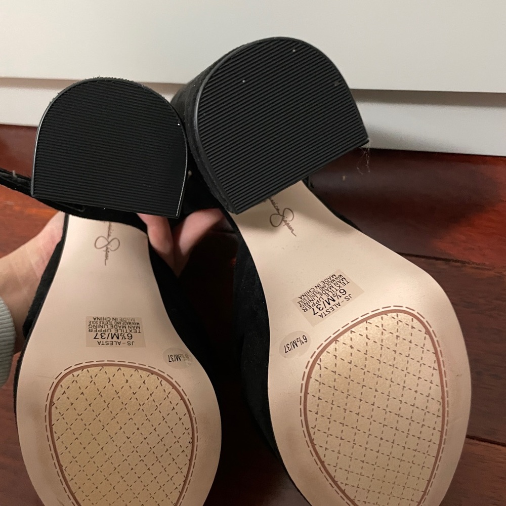 Jessica Simpson black suede Platform Heels - Picture 2 of 3